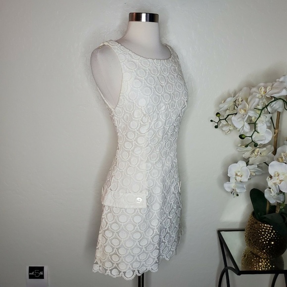 Bebe White Lace Mini Dress Size Small Scalloped - Picture 2 of 10